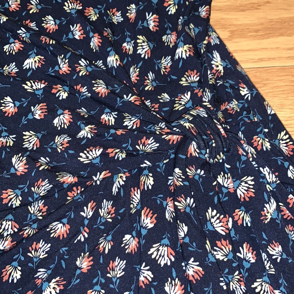 Super Cute Dress! - Picture 2 of 5